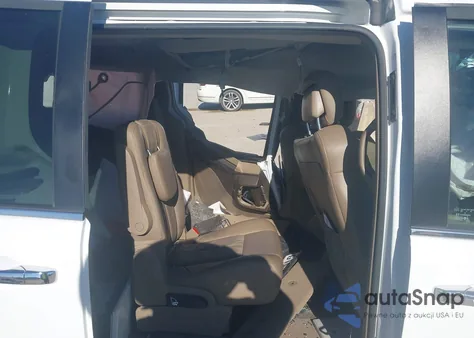 2016 Chrysler Town & Country Limited Platinum z USA, uszkodzony, nr VIN 2C4RC1GG9GR134013